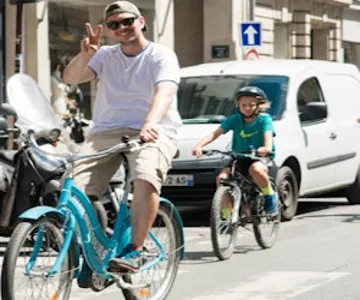 Paris: Highlights Bike Tour